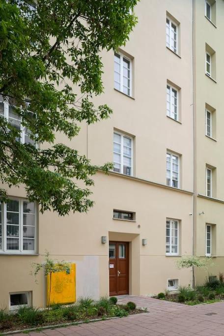 Charming In Perfect Location Leilighet Krasków