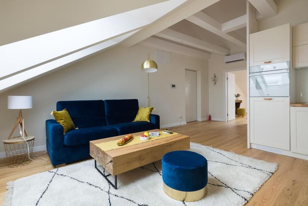 Charming In Perfect Location Apartment